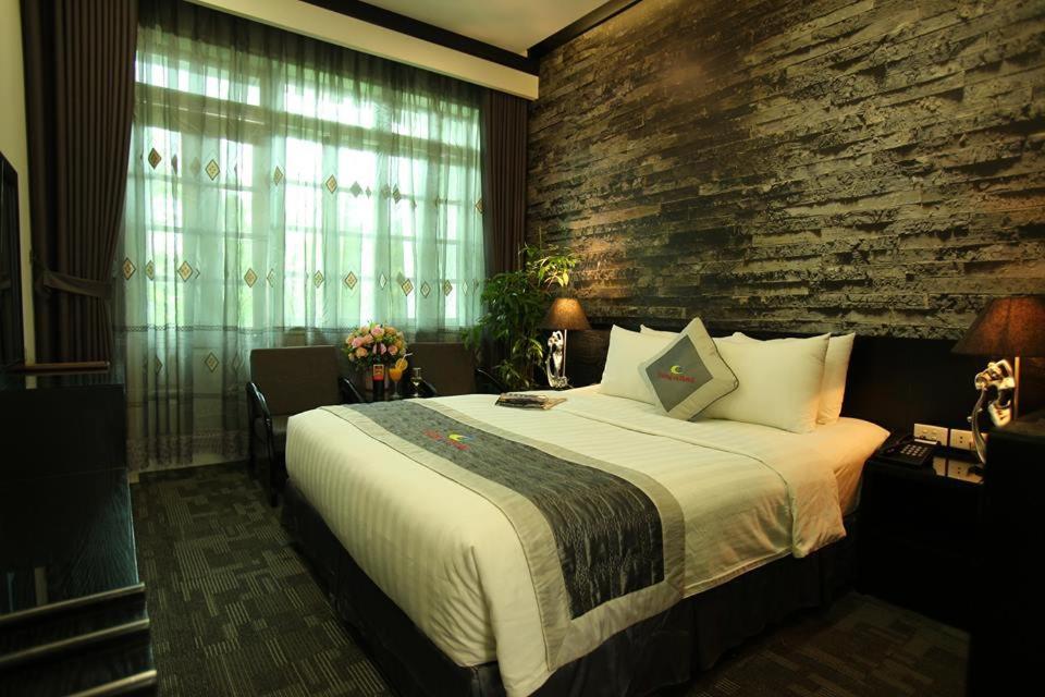 Tuong VI Hotel Хайфон Екстер'єр фото